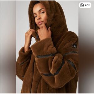ALO Yoga - Knockout Faux Fur Jacket